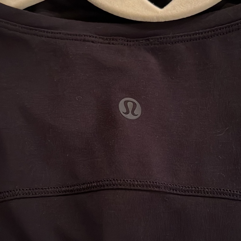 Lululemon V-Neck Asymmetrical Tunic - Picture 2 of 4